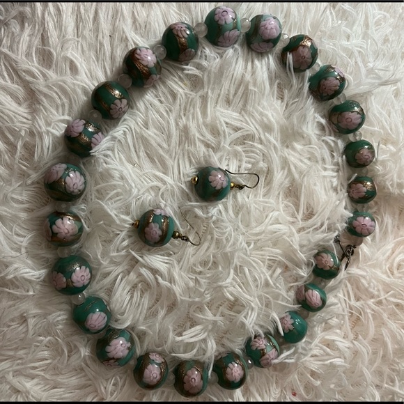 Necklace and earrings - Picture 2 of 2